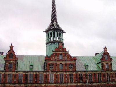 Copyright by GPSmyCity.com - Page 5 - D) The Old Stock Exchange (must see) One of the greatest builders and architects of Copenhagen, King Christian IV constructed the Old Stock Exchange building.