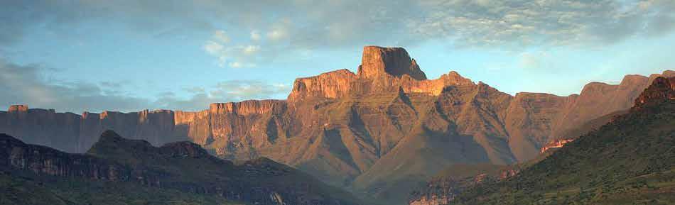 14 DAY ESCORTED TOUR Grand South Africa Discovery ZAR 39900 p/p sharing ZAR 10900 Single Supplement p/p Embark on a 14 day tour encompassing the best that South Africa has to offer in way of scenery,