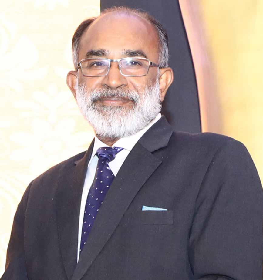 6 INDIA HOSPITALITY AWARDS Chief Guest ALPHONS KANNANTHANAM The delightful evening of India Hospitality Awards highlighted the growing importance of the hospitality sector.