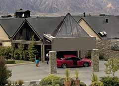 Glacier Country Hotel