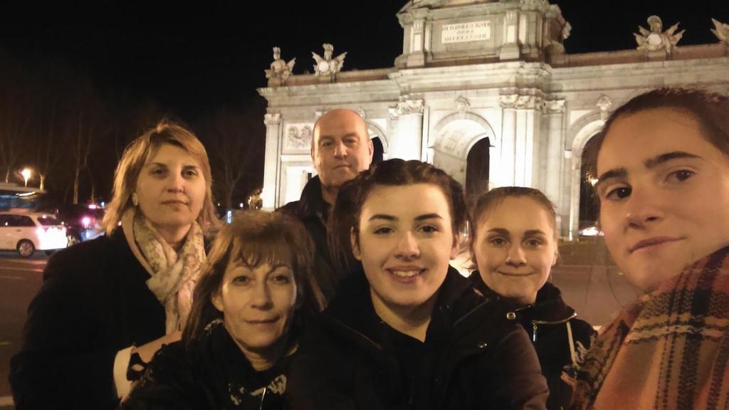 On our last day of the project, we said our goodbyes to the families and our group went to Madrid to spend the afternoon getting to know the city.