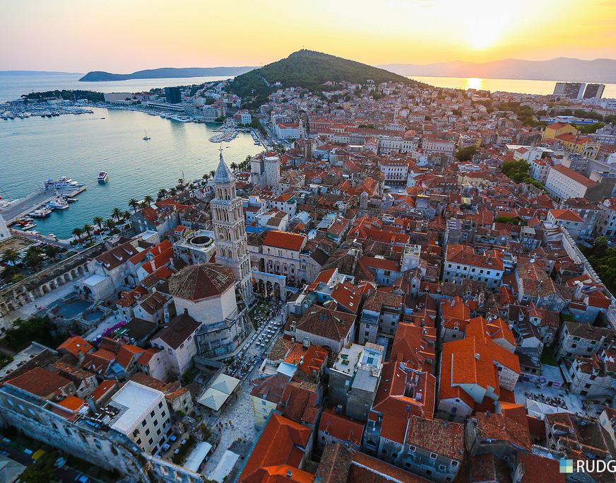 Trogir is a relaxing place to spend a few days before heading to your final destination, Split, which is an easy day trip away.