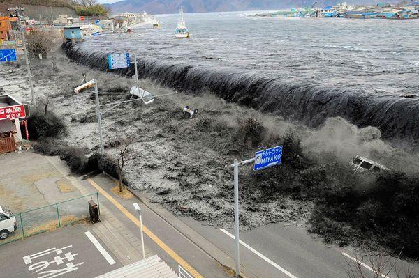 Introduction A massive earthquake of magnitude of 9.0 occurred Friday 11 March, off the Pacific coast of the northeastern part of the Japanese main land (Tohoku Region), causing devastating damages.