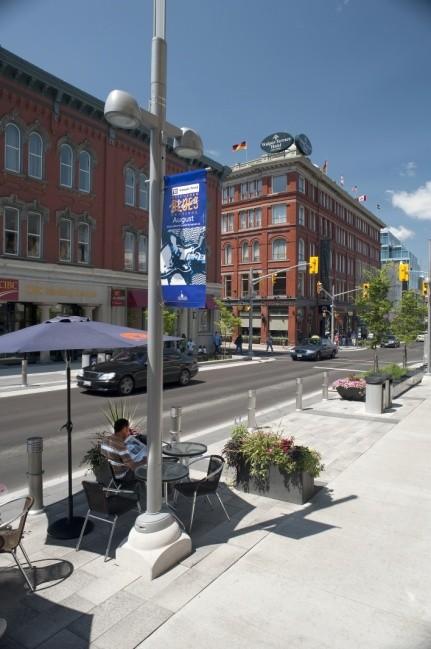 What We ve Heard Preserve the character of Brant Street The new Brant Main Street Precinct: Maintains the existing