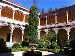 Yuste Monastery, founded by Iberian Hieronymites, was the last refuge of the Emperor Charles V, who was at the time the most powerful man in