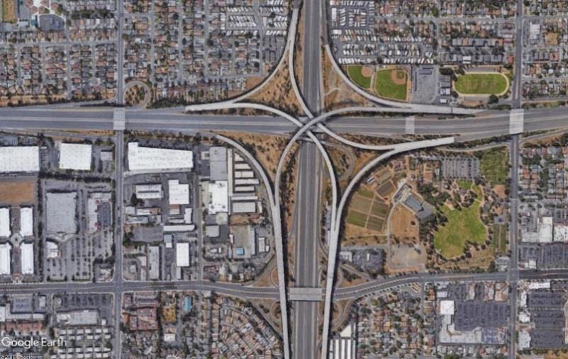 I-280/US 101 System Interchange US 101 is a major system interchange that has connections to and from all the movements of I-280.