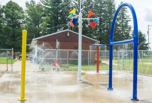 Wanna get soaked? With the My Splash Pad Mister Bar Hoop water play feature, it is a sure bet you re going to get wet.