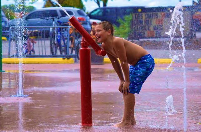 DOUBLE AXIS CANNON My Splash Pad Water Cannon-Double Axis with one nozzle housing, 1 ½ supply line My Splash Pad includes three interchangeable nozzles (fan spray, triple spray, adjustable arch) to