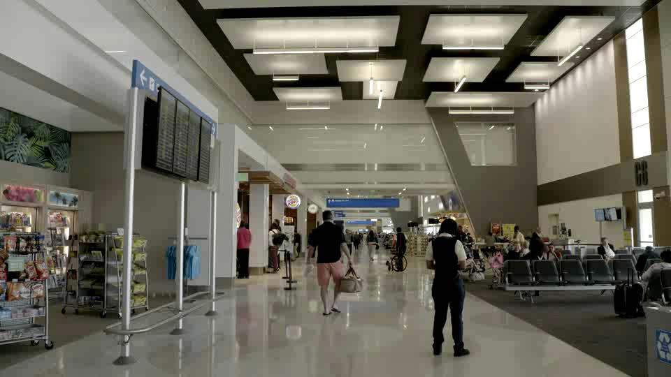 Follows FLL terminal design guidelines Open interiors with high ceilings Expanded food