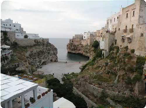We can visit the town at our leisure or ride around the Puglia country side.