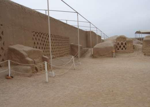 (left) throne in sunken ceremonial patio. The Chimú followed a strict hierarchy based on a belief that all men were not created equal.