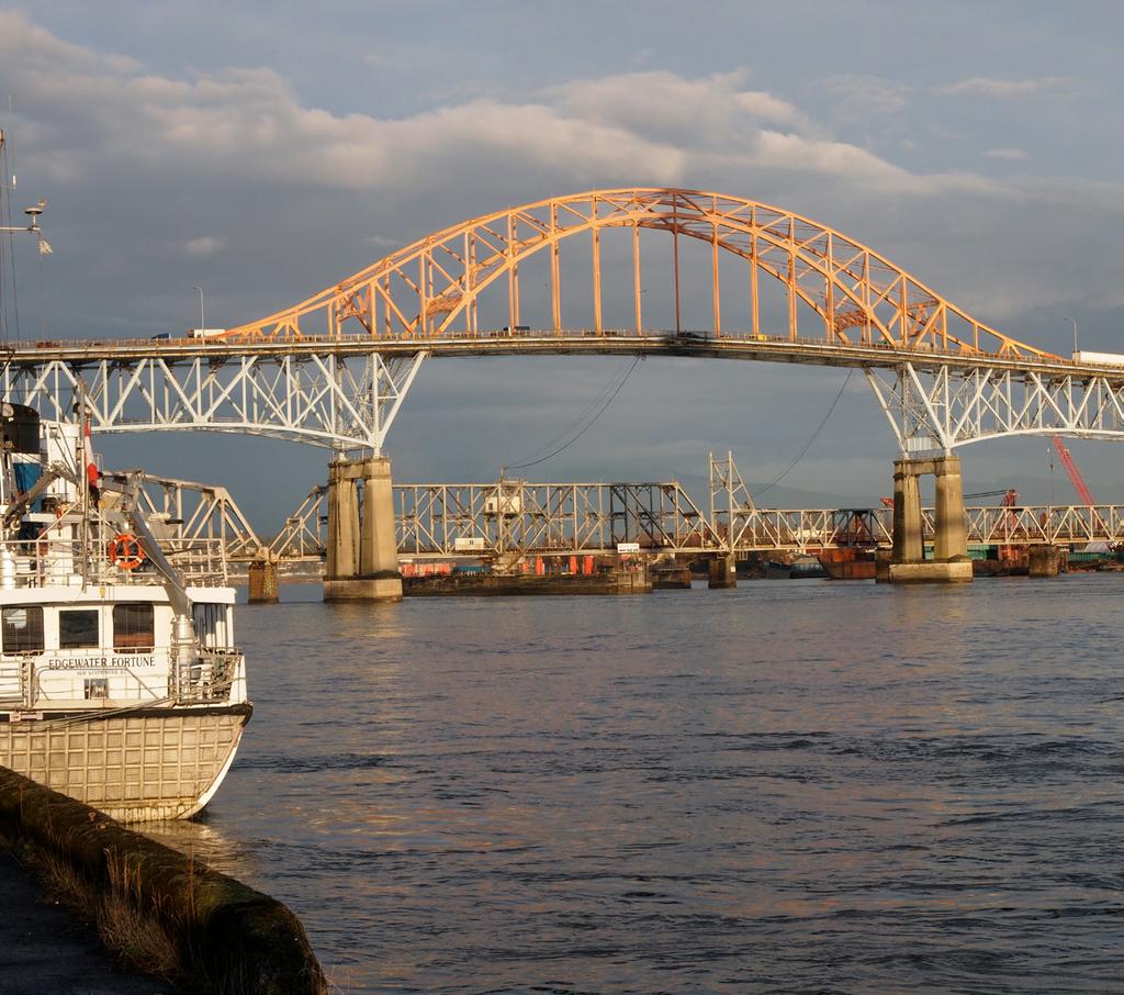 Priority Need for a New Pattullo Bridge Strategically located between the Port Mann and Alex Fraser/Queensborough bridges, the Pattullo Bridge provides a direct connection between New Westminster and