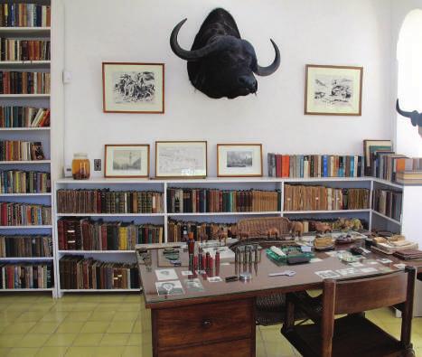 Arrive in Matanzas for a visit to Ediciones Vigia, where handmade books are created, then continue to Cárdenas to meet local artists and visit their studios.