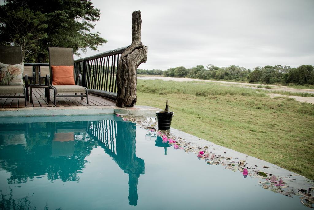INTRODUCTION Umkumbe Safari Lodge is ideally located in the heart of the Sabi Sand Reserve in the Kruger.