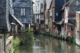 Rouen and Le Havre. Toutainville is a village of 1000 inhabitants.