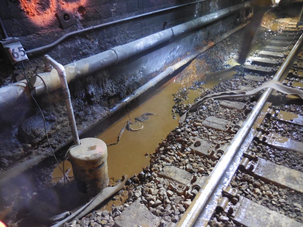 Figure 5 A cleared ballast along the pump side