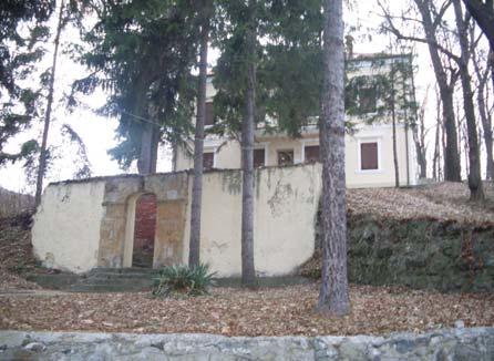 sledećem: Dvorac kneza Aleksandra Karađorđevića sagrađen je 1857. godine (sl. 11).