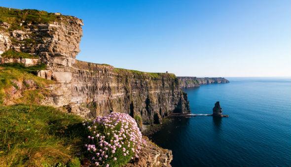 EXPLORE IRELAND Explore Ireland Including Northern Ireland 12 days / 11 nights / 14 meals Coach Tour with guaranteed departures Our Guaranteed Dates: 14/05/19 25/05/19 28/05/19 08/06/19 02/07/19