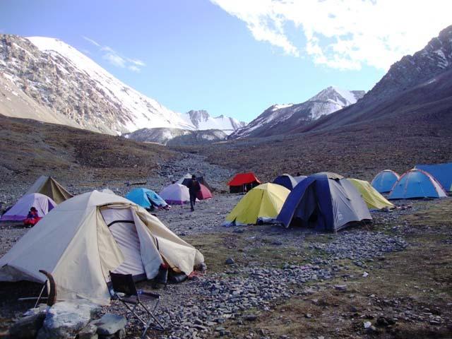 11 BASE CAMP 15. Team reached Base Camp of stok kangri (15500 ft) on 16 Sept 2011 after 6-7 hrs of approach march from the road head stok village.