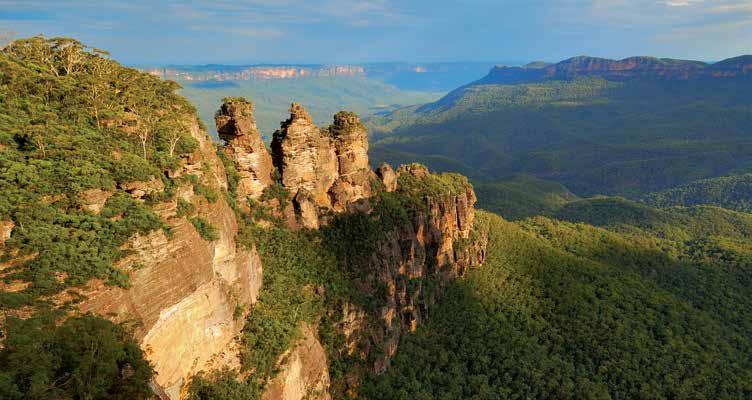 If you are drawn to nature, discover the natural beauty of the Blue Mountains by scenic railway. Marvel at the famous Three Sisters that tower over the Jamison Valley and explore charming Katoomba.
