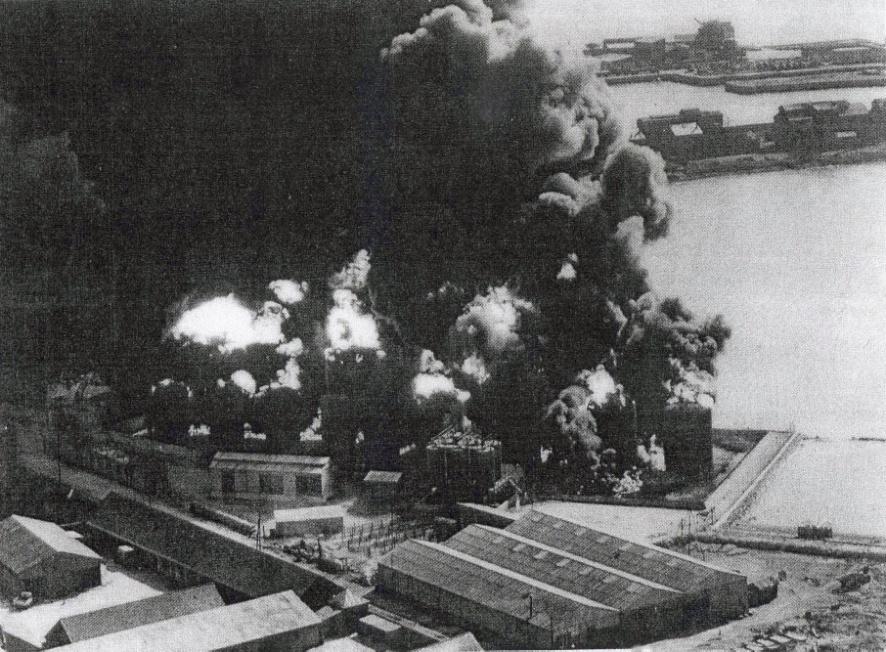 A thick column of smoke from the burning terminal tanks remained visible for days.