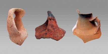 The underwater exploration yielded numerous artifacts from the Bronze and Iron Ages, mainly fragmented or undamaged ceramic vessels, stone and flint objects, a smaller number