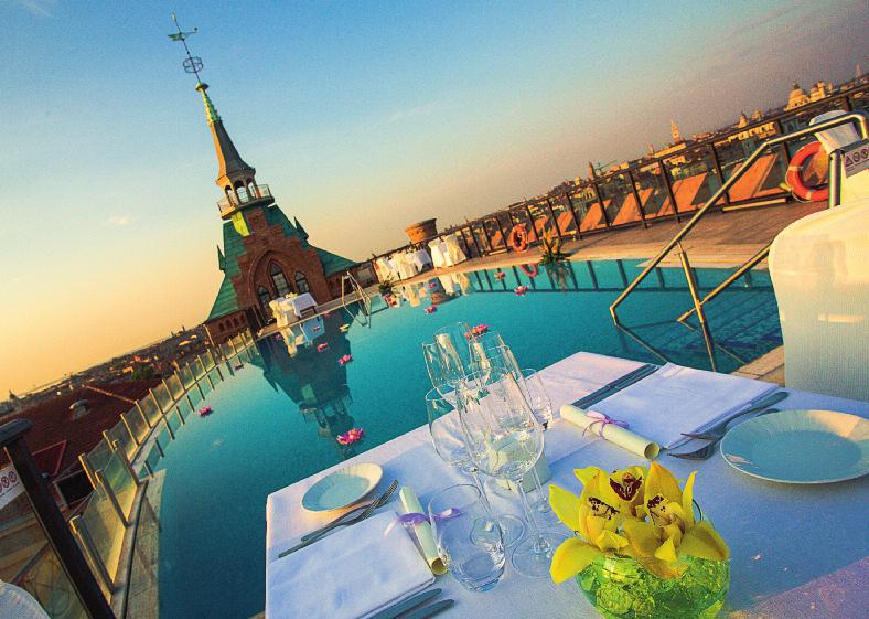 The spectacular Skyline Rooftop Bar with breathtaking views of Venice features two large terraces, ideal for a private function, the panoramic rooftop pool is equally perfect as an unforgettable