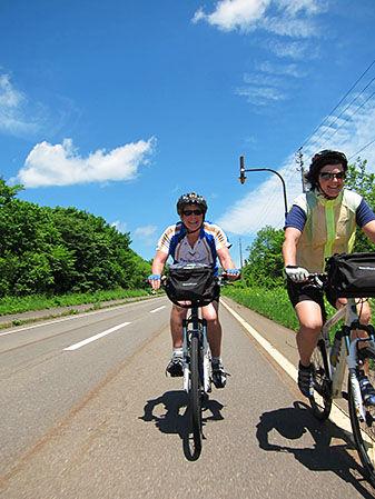 Cycling distance 65-113km / Altitude gain - 298m-400m Accommodation - Ryokan (3 stars quality) Private bath / Onsen Spa / Wifi / Laundry / meal (B,D) Day