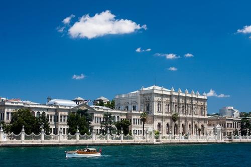 those of you looking to extend and see another side of Turkey and to explore some of the countryside we have a super full day exploring along the Bosphorus on the Asian Side Our day starts with a