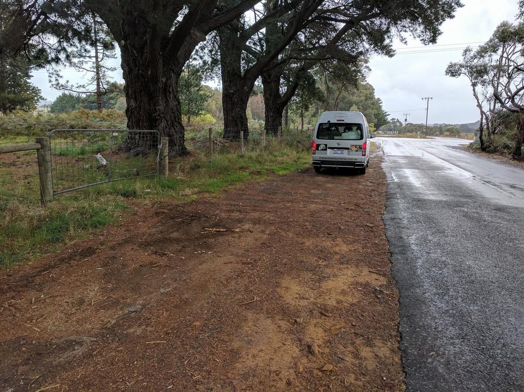 Victor Harbor Road). We do not recommend roadside parking on the busy Victor Harbor Road.