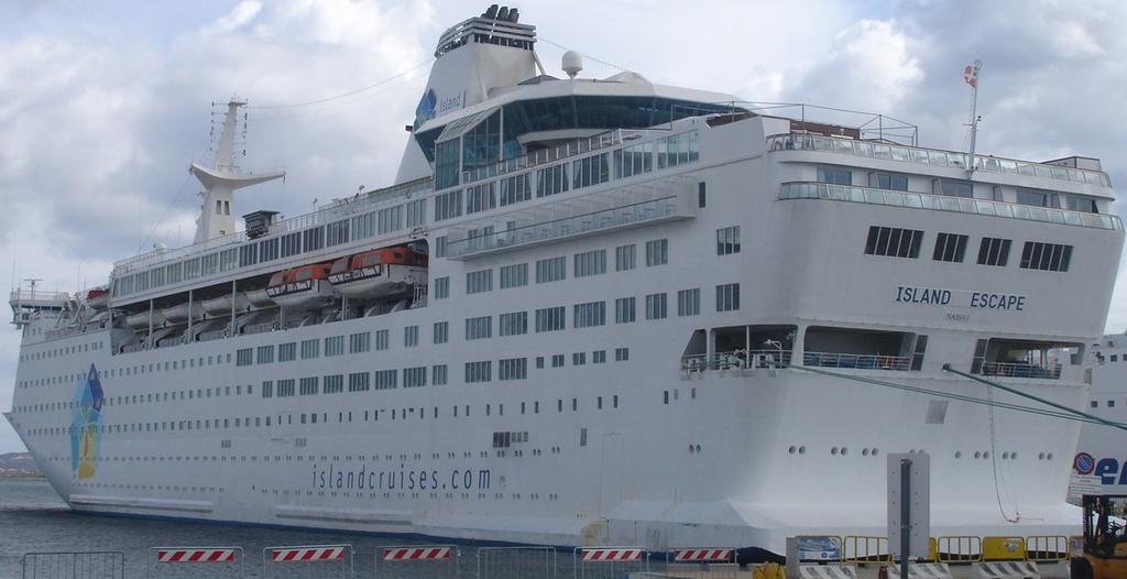 OCNGL deck plans review will show you the current position of OCNGL cruise ship, actual location of cabins and facilities by deck, along with information on TC OCNGL ship rooms sizes, types and