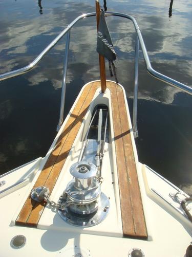 anchor windlass 52'