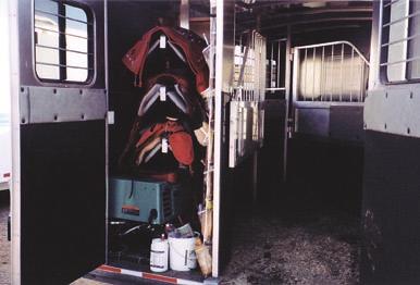 In day-use sites, most riders tie their horses to the trailer for short periods. Horse areas may be unnecessary. If the day-use site has a picnic area, horse areas may be desirable.