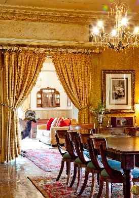 Clocolan, Eastern Free State HISTORIC & ARCHITECTURAL GEM Kimberly diamond magnate Charles Newberry created The Prynnsberg Estate in 1881 in pursuit of his romantic dream of a classic English style
