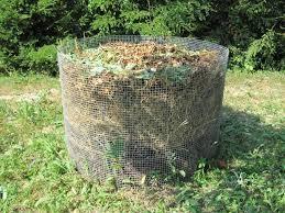 okućnicom, za kompostiranje se koristi ograđen prostor daskom, žicom ili