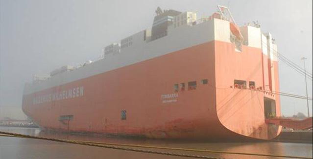 BACKGROUND At approximately 1550 (UTC) on 7 February 2011, the fall wire of the rescue boat on board the UK registered car carrier Tombarra parted