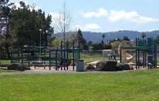 Creekside Park Creekside Park is adjacent to the trail and includes a field, family picnic areas, half-court basketball, playground areas, soccer fields, bicycle/pedestrian bridge over Calabazas