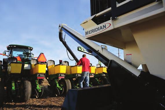 The Seed Titan 2SE works great for handling commodities like corn, beans, rice, cotton, wheat and oats. 180 swing The convenience to fill your planter from the driver or passenger side.