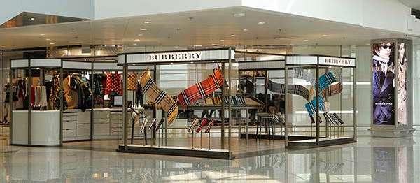BURBERRY SCARF BAR CONCEPT AND ADVERTISING PROVE A HONG KONG HIT British luxury brand Burberry has unveiled a new