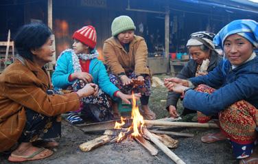 adventure treks through villages that are home to ethnic Kachin, Lisu, Rawang and Khamti Shan.