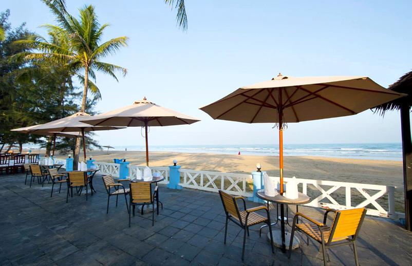 An authentic experience at Azura Beach Resort, Chaung Tha 84 56 Yadanarpon Picture perfect vistas of the Bay of Bengal s sparkling water; the sounds of local children playing chin lone (cane ball) on