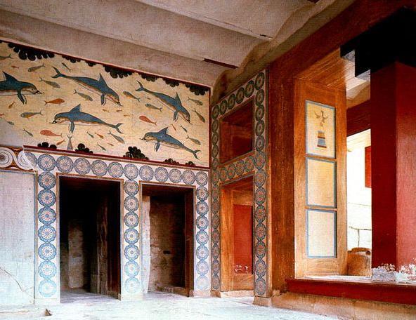 In general, the Minoans were very prosperous, but only the wealthiest people had drainage systems and access to water in their homes.