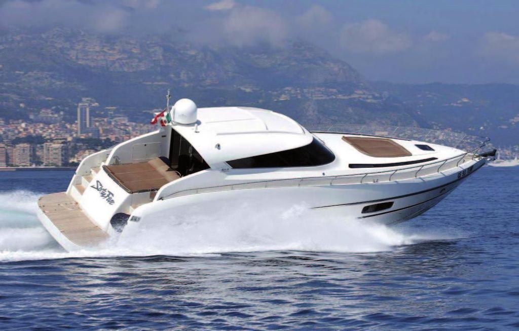 12 m Engines : 2 x 900 HP Speed : 25/35 Knots Cabin : 3