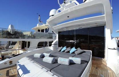 MANGUSTA 72 Cannes : free of charge