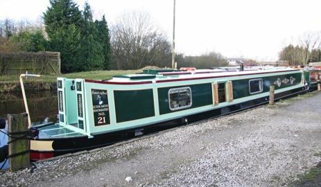BROKER S SUMMARY! Brand New 58ft narrow boat with semi-trad style stern. High quality steelwork with chrome deck fittings and side doors.