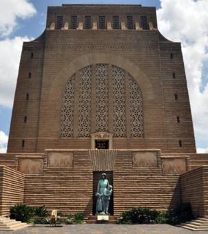 Full Day 5hours in the city + 1 ½ hours travelling time Pretoria Voortrekker Monument Pretoria City Hall Church Square & Paul Kruger Statue Pretoria Train Station Union