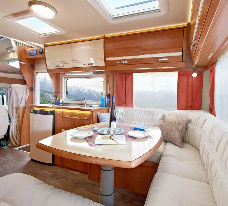 LIVING SPACE TRAVEL IN MORE STYLE A generous and carefully thought-out use of space, high-quality and stylish materials: with the Terrestra Top Cab, a feel-good atmosphere is guaranteed.