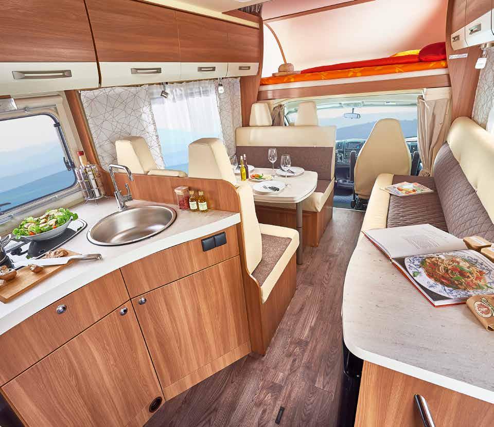 Enjoy relaxed reading in the spacious top cab or enjoy an evening meal together thanks to its practical division of space, the light, airy and friendly interior offers plenty of space
