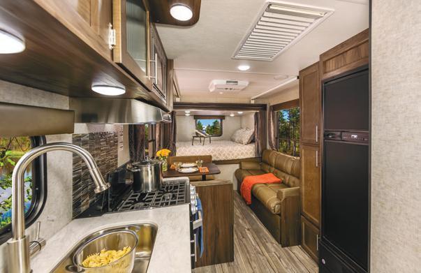 TRAVEL TRAILERS : FLOOR PLANS SHOWN IN NATURAL 19SM With sleeping possible for up to 8