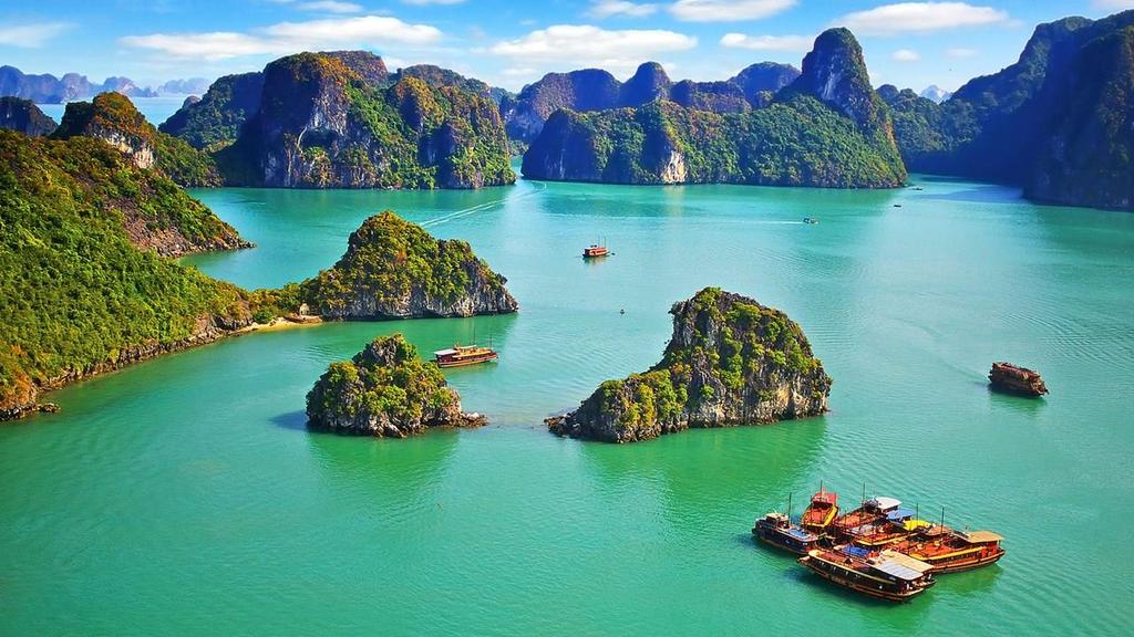 Tour Dossier Vietnam Highlights Classic Tour 18 Days Moderate Pace This document has been designed to provide a straightforward description of the physical activities involved in sightseeing or
